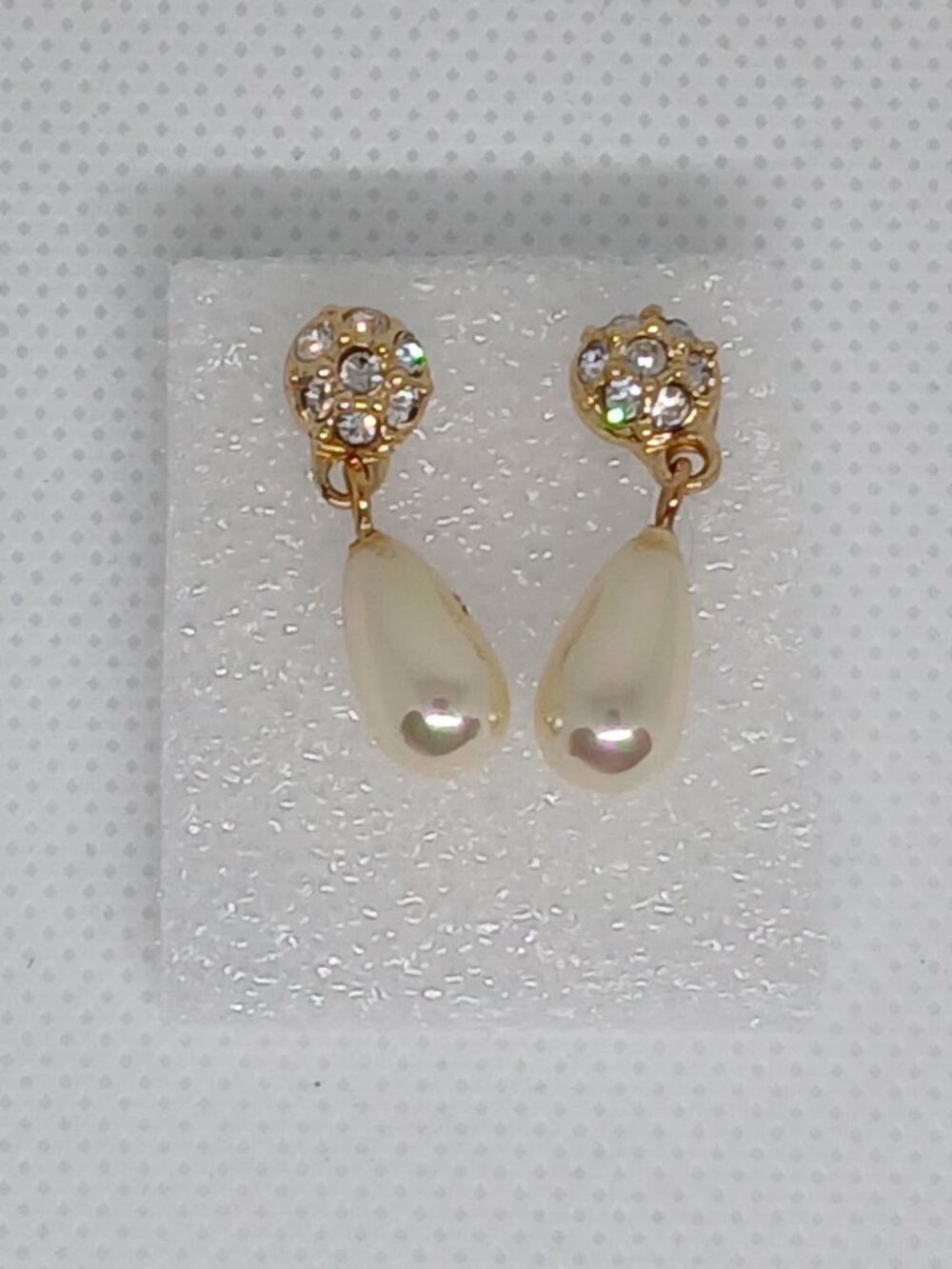 Gold Tone Faux Pearl & Rhinestone Stud Earrings Vintage Costume Jewelry #100